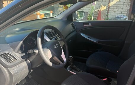 Hyundai Solaris II рестайлинг, 2014 год, 695 000 рублей, 13 фотография