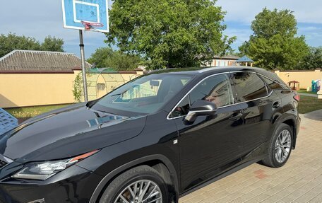 Lexus RX IV рестайлинг, 2019 год, 3 650 000 рублей, 2 фотография