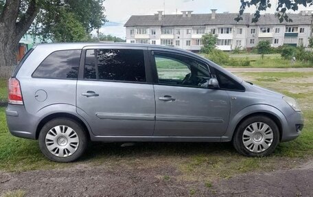 Opel Zafira B, 2009 год, 555 000 рублей, 3 фотография