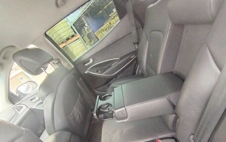 Hyundai Santa Fe III рестайлинг, 2014 год, 2 000 000 рублей, 17 фотография