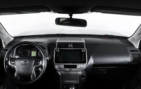 Toyota Land Cruiser Prado 150 рестайлинг 2, 2020 год, 4 317 000 рублей, 13 фотография