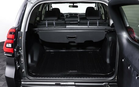 Toyota Land Cruiser Prado 150 рестайлинг 2, 2020 год, 4 317 000 рублей, 10 фотография