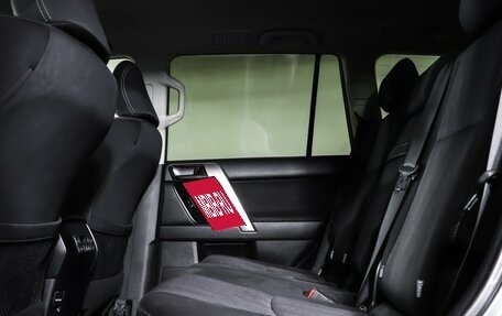 Toyota Land Cruiser Prado 150 рестайлинг 2, 2020 год, 4 317 000 рублей, 12 фотография
