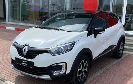 Renault Kaptur I рестайлинг, 2018 год, 1 330 000 рублей, 2 фотография