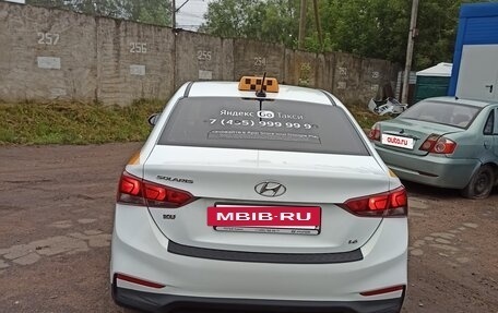 Hyundai Solaris II рестайлинг, 2019 год, 800 000 рублей, 2 фотография