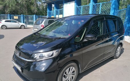 Honda Freed II, 2020 год, 1 800 000 рублей, 4 фотография