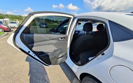 Hyundai Solaris II рестайлинг, 2021 год, 1 400 000 рублей, 14 фотография