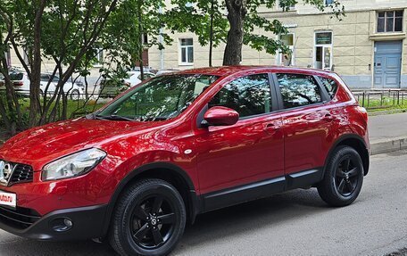 Nissan Qashqai, 2010 год, 900 000 рублей, 2 фотография