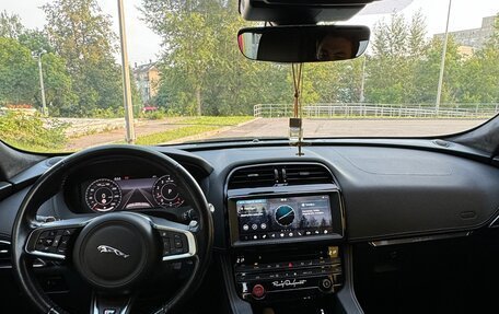 Jaguar F-Pace, 2020 год, 3 850 000 рублей, 10 фотография