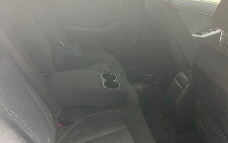 KIA Optima III, 2012 год, 850 000 рублей, 7 фотография