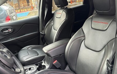 Jeep Cherokee, 2018 год, 2 600 000 рублей, 11 фотография
