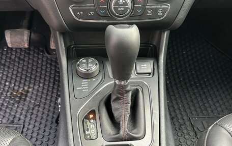Jeep Cherokee, 2018 год, 2 600 000 рублей, 17 фотография