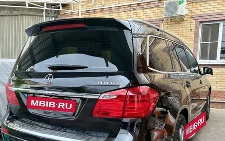 Mercedes-Benz GL-Класс, 2015 год, 3 500 000 рублей, 26 фотография