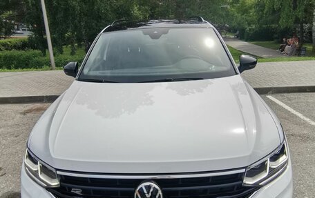 Volkswagen Tiguan II, 2021 год, 3 680 000 рублей, 4 фотография