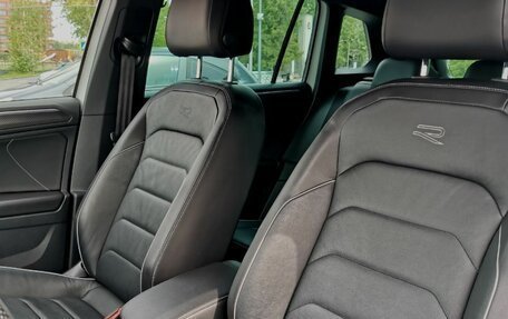 Volkswagen Tiguan II, 2021 год, 3 680 000 рублей, 13 фотография