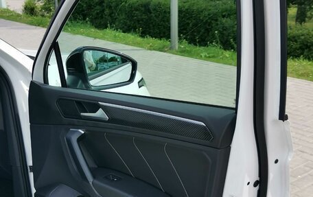 Volkswagen Tiguan II, 2021 год, 3 680 000 рублей, 16 фотография