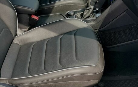 Volkswagen Tiguan II, 2021 год, 3 680 000 рублей, 17 фотография
