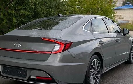Hyundai Sonata VIII, 2022 год, 2 800 000 рублей, 5 фотография