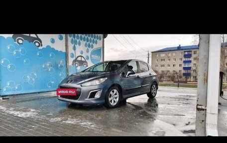 Peugeot 308 II, 2011 год, 680 000 рублей, 3 фотография