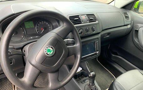 Skoda Fabia II, 2012 год, 630 000 рублей, 2 фотография