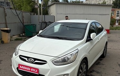 Hyundai Solaris II рестайлинг, 2013 год, 700 000 рублей, 1 фотография