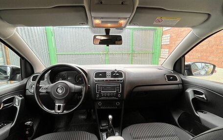 Volkswagen Polo VI (EU Market), 2013 год, 950 000 рублей, 3 фотография