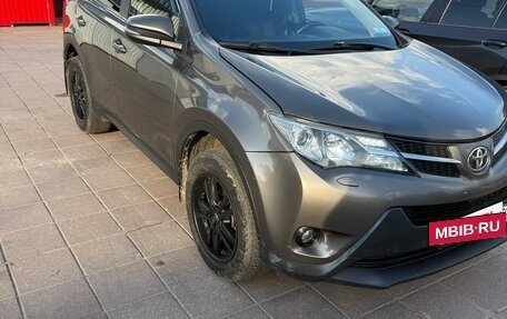 Toyota RAV4, 2014 год, 1 850 000 рублей, 2 фотография