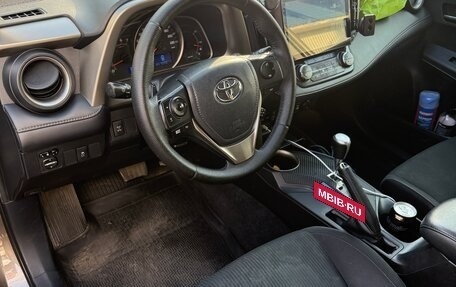 Toyota RAV4, 2014 год, 1 850 000 рублей, 8 фотография