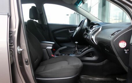 Hyundai ix35 I рестайлинг, 2012 год, 1 102 000 рублей, 13 фотография