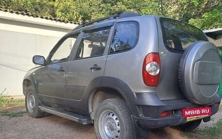 Chevrolet Niva I рестайлинг, 2011 год, 780 000 рублей, 4 фотография