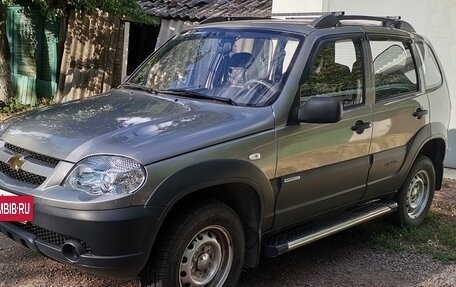 Chevrolet Niva I рестайлинг, 2011 год, 780 000 рублей, 5 фотография
