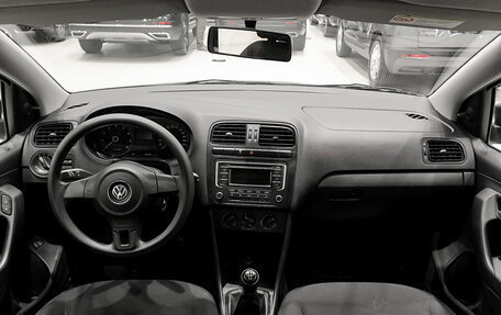 Volkswagen Polo VI (EU Market), 2012 год, 740 000 рублей, 18 фотография