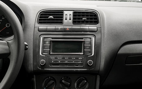 Volkswagen Polo VI (EU Market), 2012 год, 740 000 рублей, 19 фотография