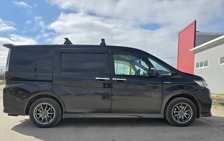Honda Stepwgn IV, 2019 год, 2 500 000 рублей, 2 фотография