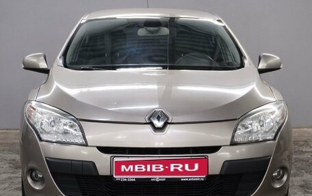 Renault Megane III, 2011 год, 685 000 рублей, 2 фотография