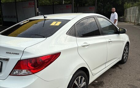 Hyundai Solaris II рестайлинг, 2013 год, 700 000 рублей, 4 фотография