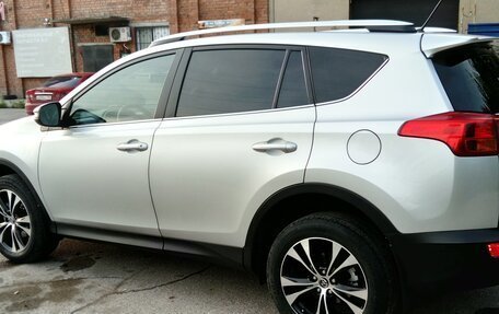 Toyota RAV4, 2015 год, 1 900 000 рублей, 3 фотография