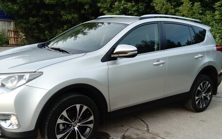 Toyota RAV4, 2015 год, 1 900 000 рублей, 4 фотография