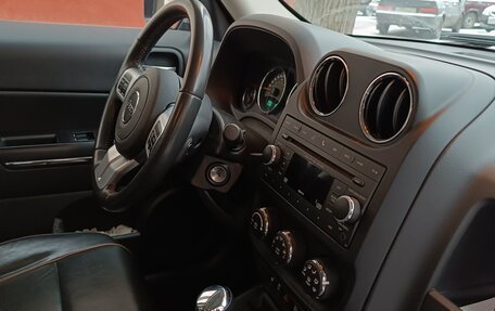 Jeep Liberty (Patriot), 2011 год, 1 250 000 рублей, 9 фотография