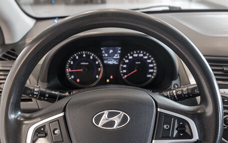 Hyundai Solaris II рестайлинг, 2011 год, 772 000 рублей, 11 фотография