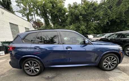 BMW X5, 2022 год, 4 459 738 рублей, 2 фотография