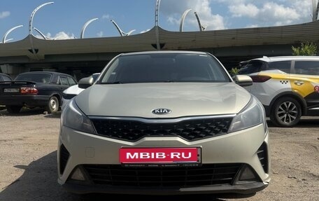 KIA Rio IV, 2020 год, 870 000 рублей, 1 фотография