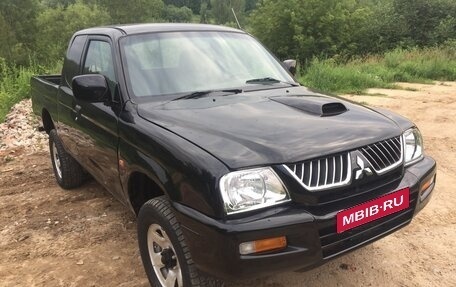 Mitsubishi L200 III рестайлинг, 2006 год, 950 000 рублей, 1 фотография