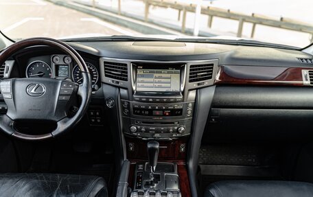 Lexus LX III, 2011 год, 3 200 000 рублей, 17 фотография