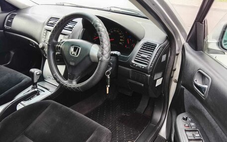 Honda Accord VII рестайлинг, 2003 год, 645 000 рублей, 10 фотография