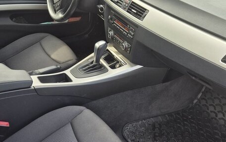 BMW 3 серия, 2011 год, 1 350 000 рублей, 4 фотография