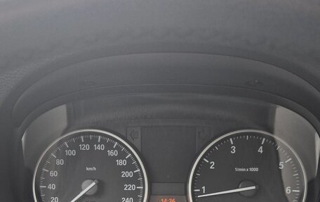 BMW 3 серия, 2011 год, 1 350 000 рублей, 9 фотография