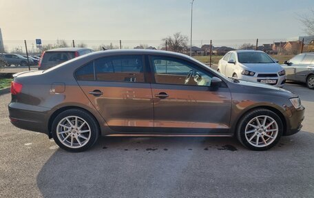 Volkswagen Jetta VI, 2011 год, 1 100 000 рублей, 3 фотография