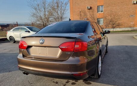 Volkswagen Jetta VI, 2011 год, 1 100 000 рублей, 4 фотография