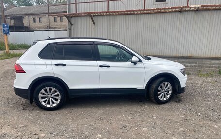 Volkswagen Tiguan II, 2020 год, 2 450 000 рублей, 3 фотография